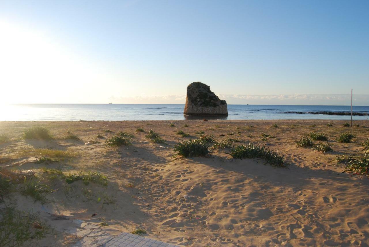 Appartamento Sul Mare Torre Pali Kültér fotó